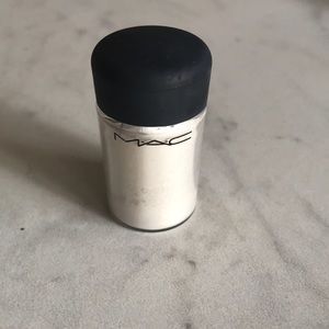 MAC Vanilla pigment